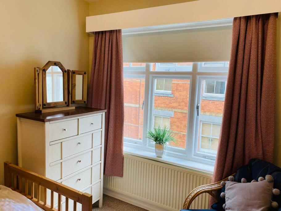 Rockferry 3 Bed Central Apartment + Parking Permit Dartmouth Ngoại thất bức ảnh