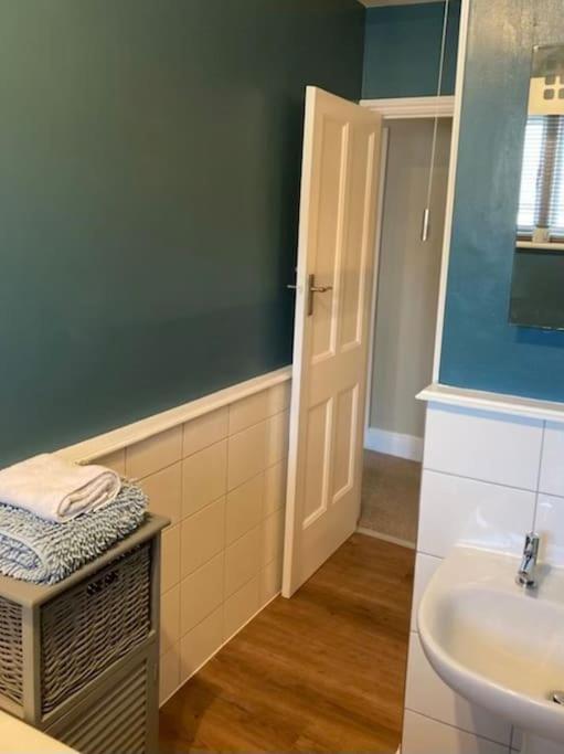 Rockferry 3 Bed Central Apartment + Parking Permit Dartmouth Ngoại thất bức ảnh